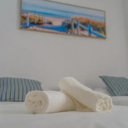 Calabahia Cala Del Moral Apartment *